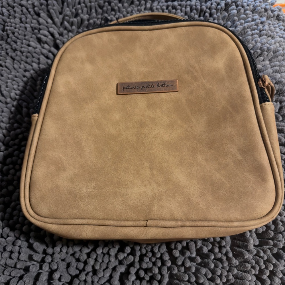 Petunia Pickle Bottom Tandem Bottle & Lunch Tote - Limited Edition in Brioche